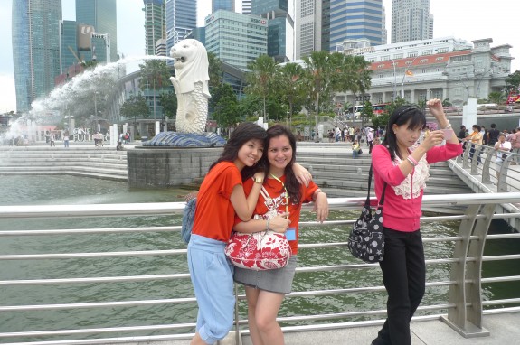 One of our tasks was to pose at The Merlion