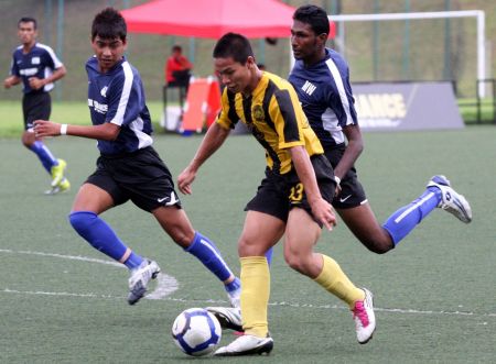 The last challenge of The Chance was for the finalists to take on the national under-16 team.