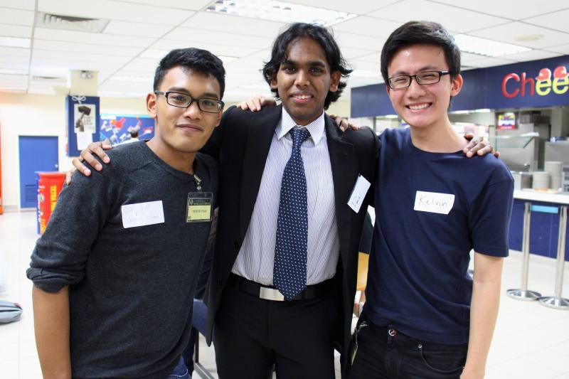 International School of Kuala Lumpur (ISKL) student Daniel Subramaniam (center) is one of the organising members of SpeakOut@ISKL. The event was also sort of a mini BRATs Kuala Selangor 2012 reunion for him, with fellow BRATs Shahriman and photographer Kevin Yee (right) showing up.