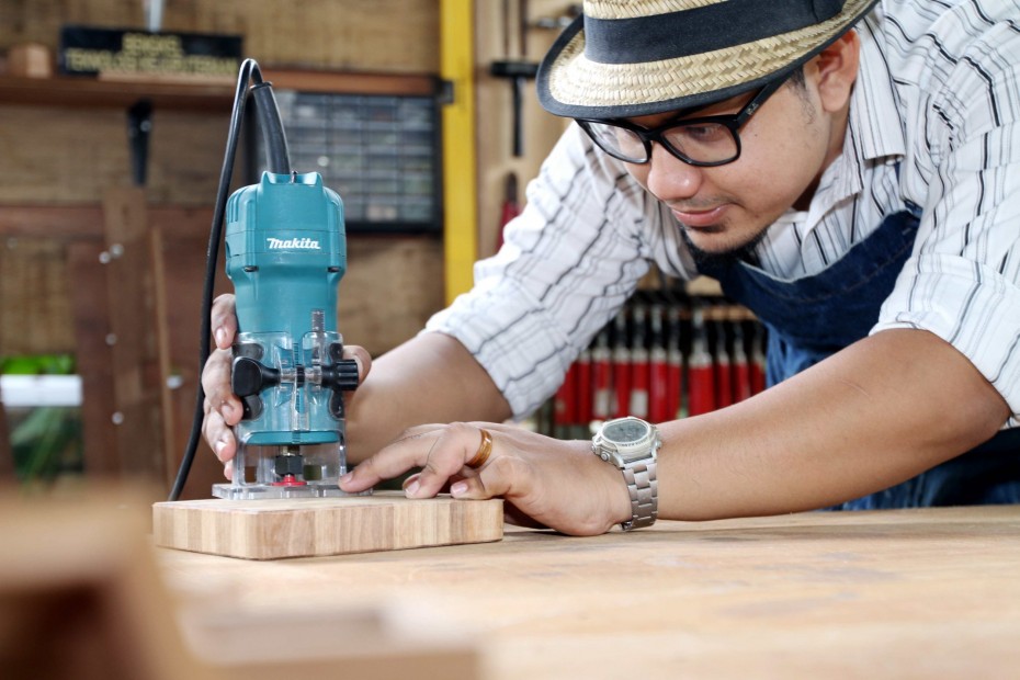 Carpenter Dan Saleh hand-makes custom wooden furniture at his workshop in Bandar Baru Bangi. — ROHAIZAT MD DARUS/THE STAR.
