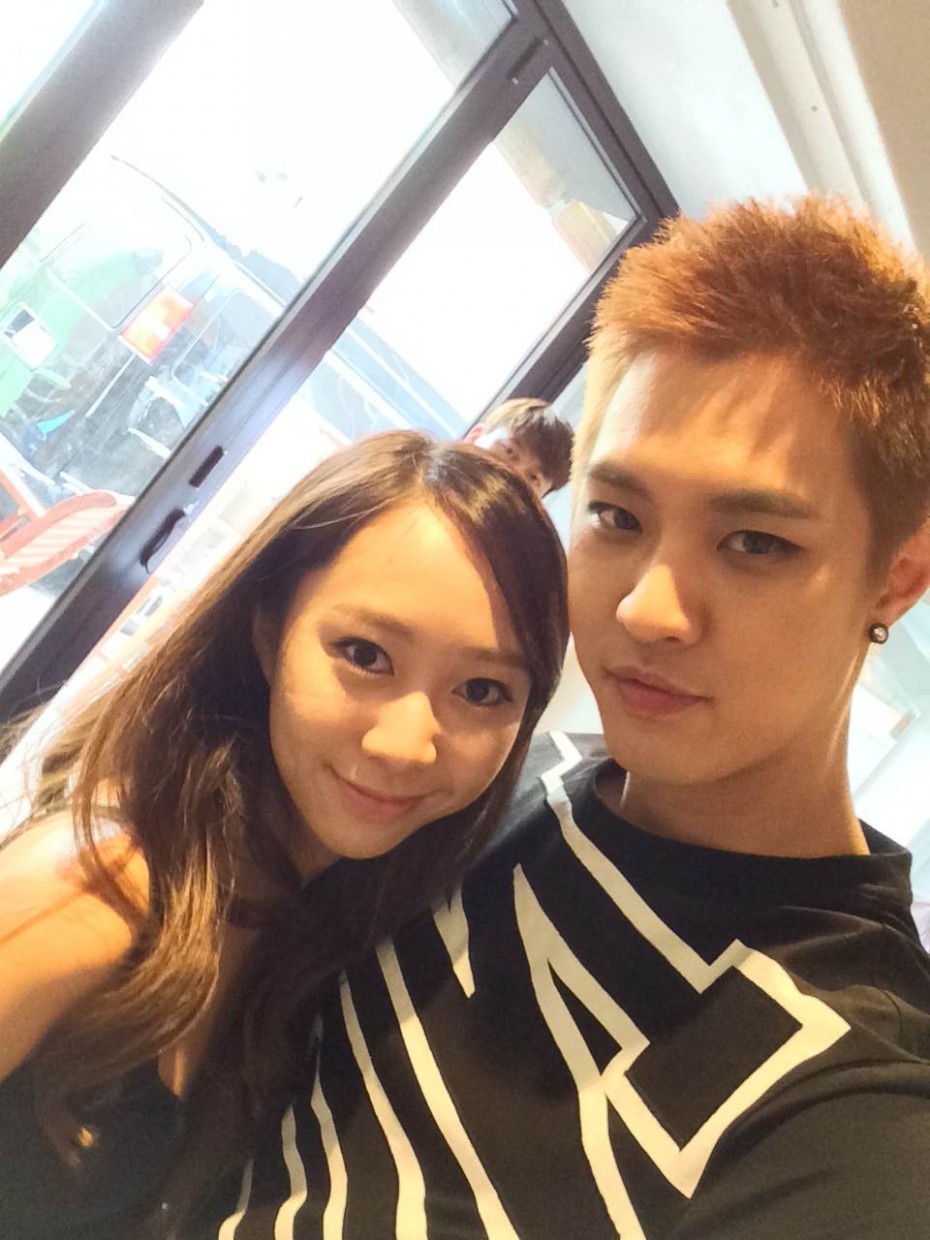 Seungho showing off his selfie skills with R.AGE writer Vivienne Wong.