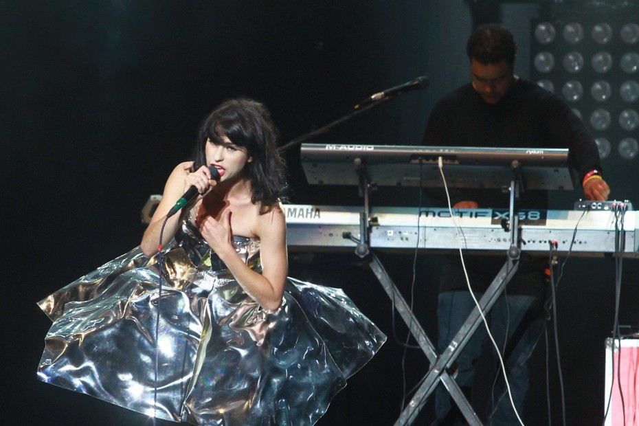 Kimbra gave a show-stopping performance (just like that dress), singing songs off her latest album, The Golden Echo, like Carolina and 90s Music. - The Star