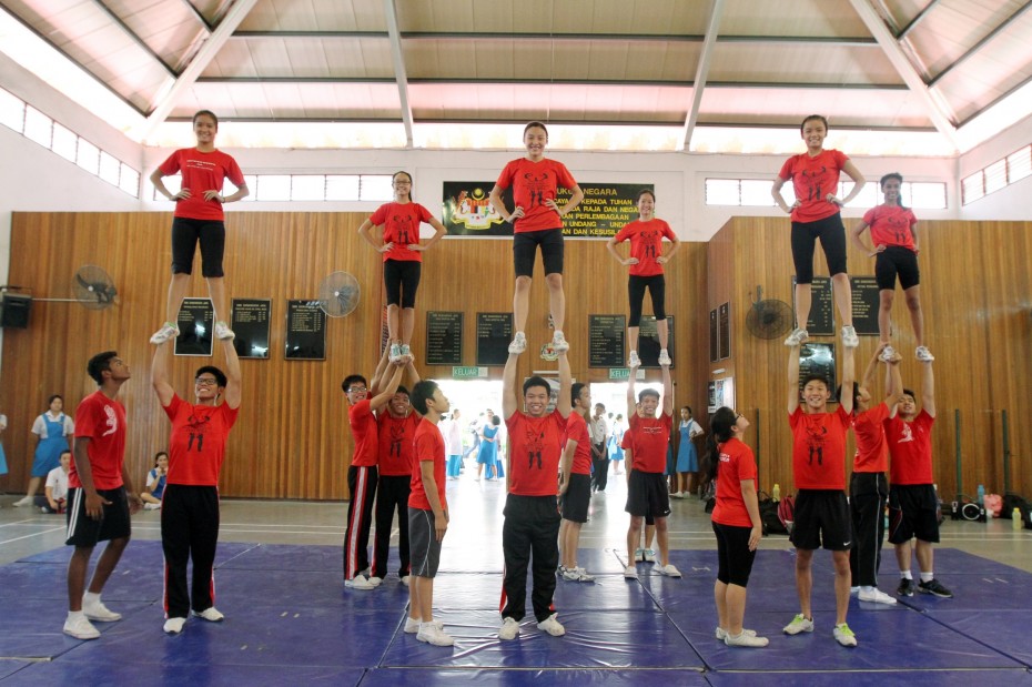 In 2011, CHEER added the Co-ed division for mixed-gender teams like the Mickeymitez from SMK Damansara Jaya. Since then, the Co-ed teams upped the ante with some spectacular stunts.