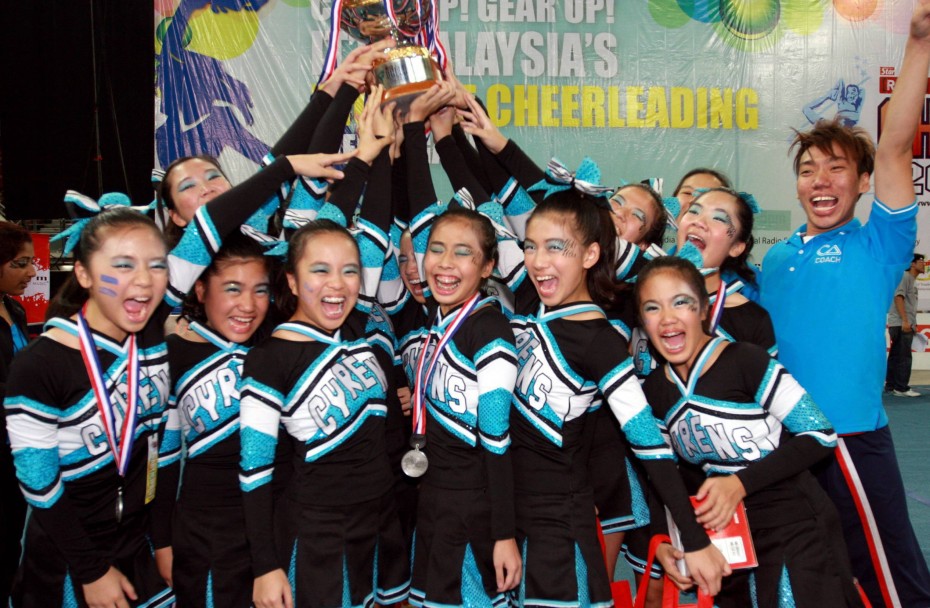 Defending champions team Cyrens from SM Sri Kuala Lumpur were ecstatic with their win at Cheer 2011.