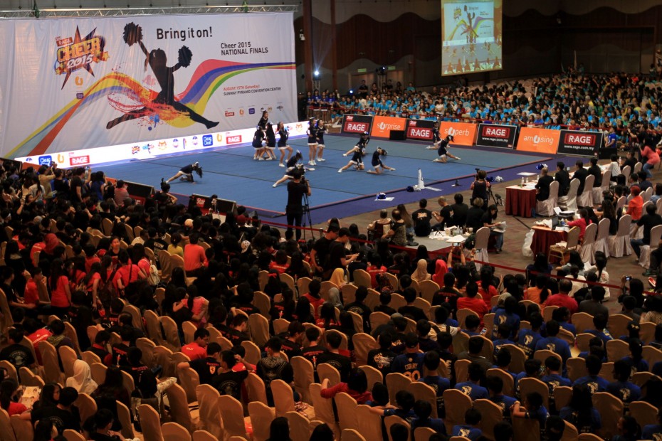 Over 8,000 spectators converged at the Sunway Pyramid Convention Centre throughout the day at the CHEER 2015 Finals.